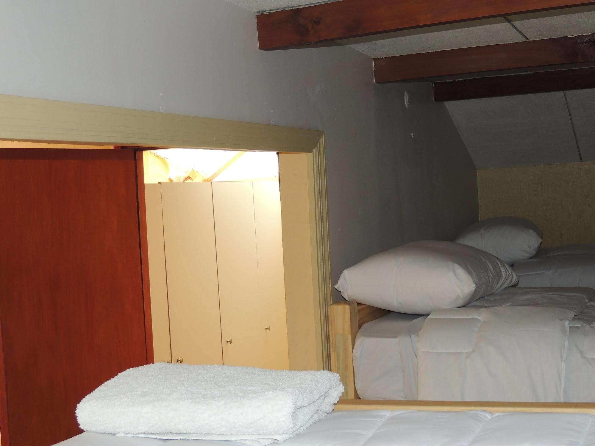 Hostel Jaguar فينيا ديل مار المظهر الخارجي الصورة