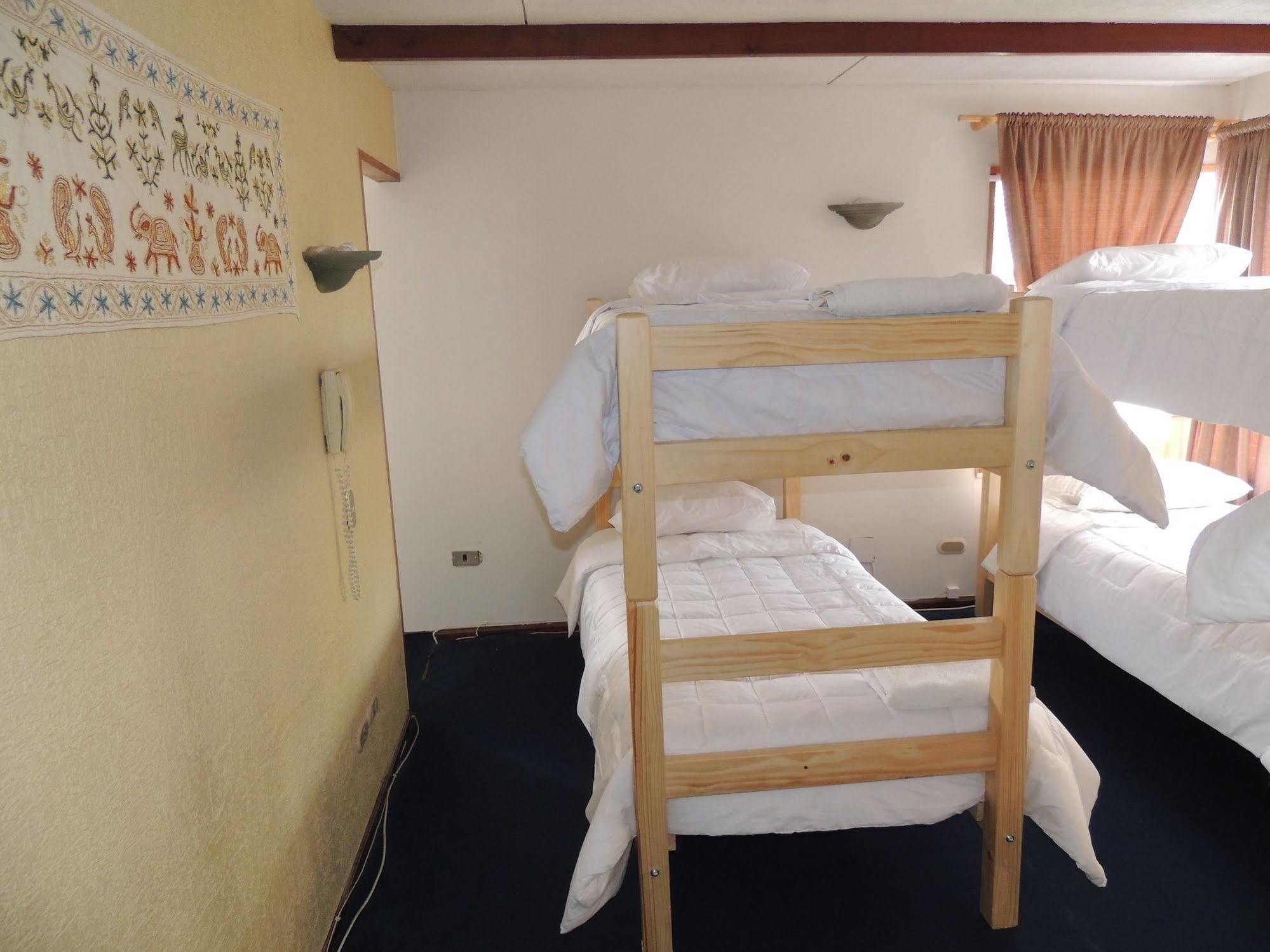 Hostel Jaguar فينيا ديل مار المظهر الخارجي الصورة