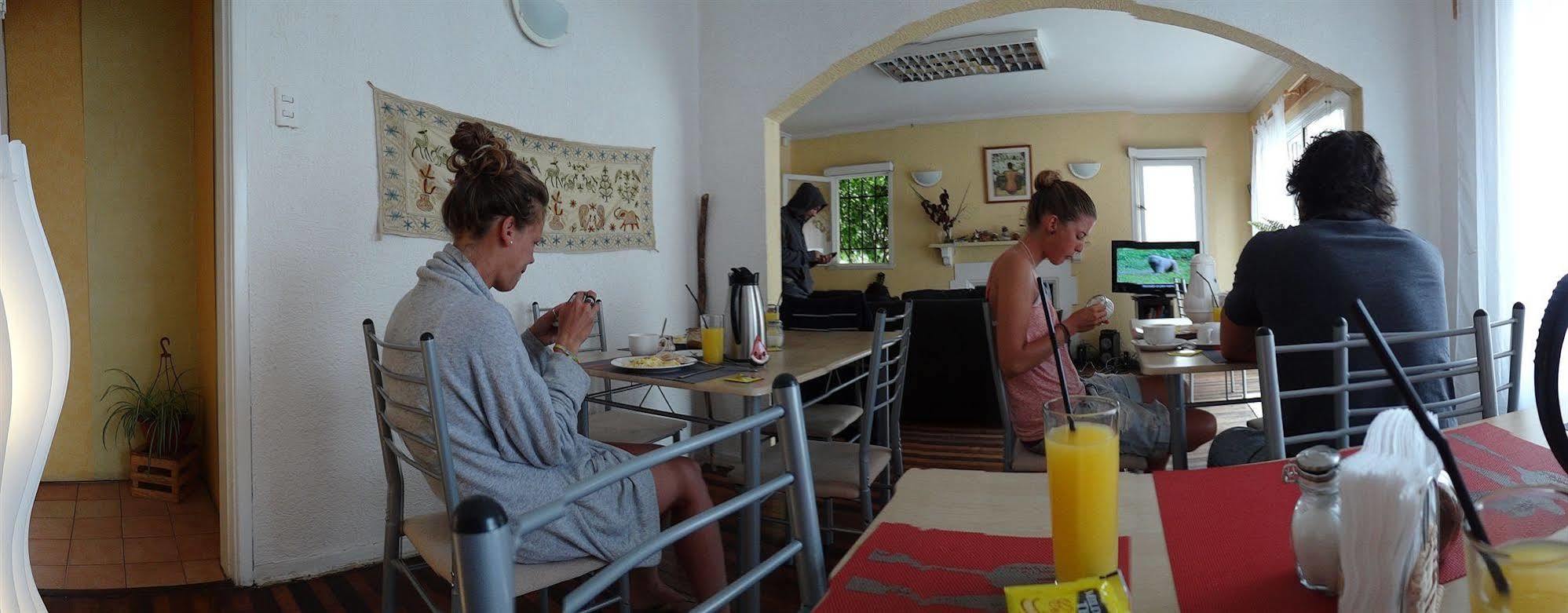 Hostel Jaguar فينيا ديل مار المظهر الخارجي الصورة